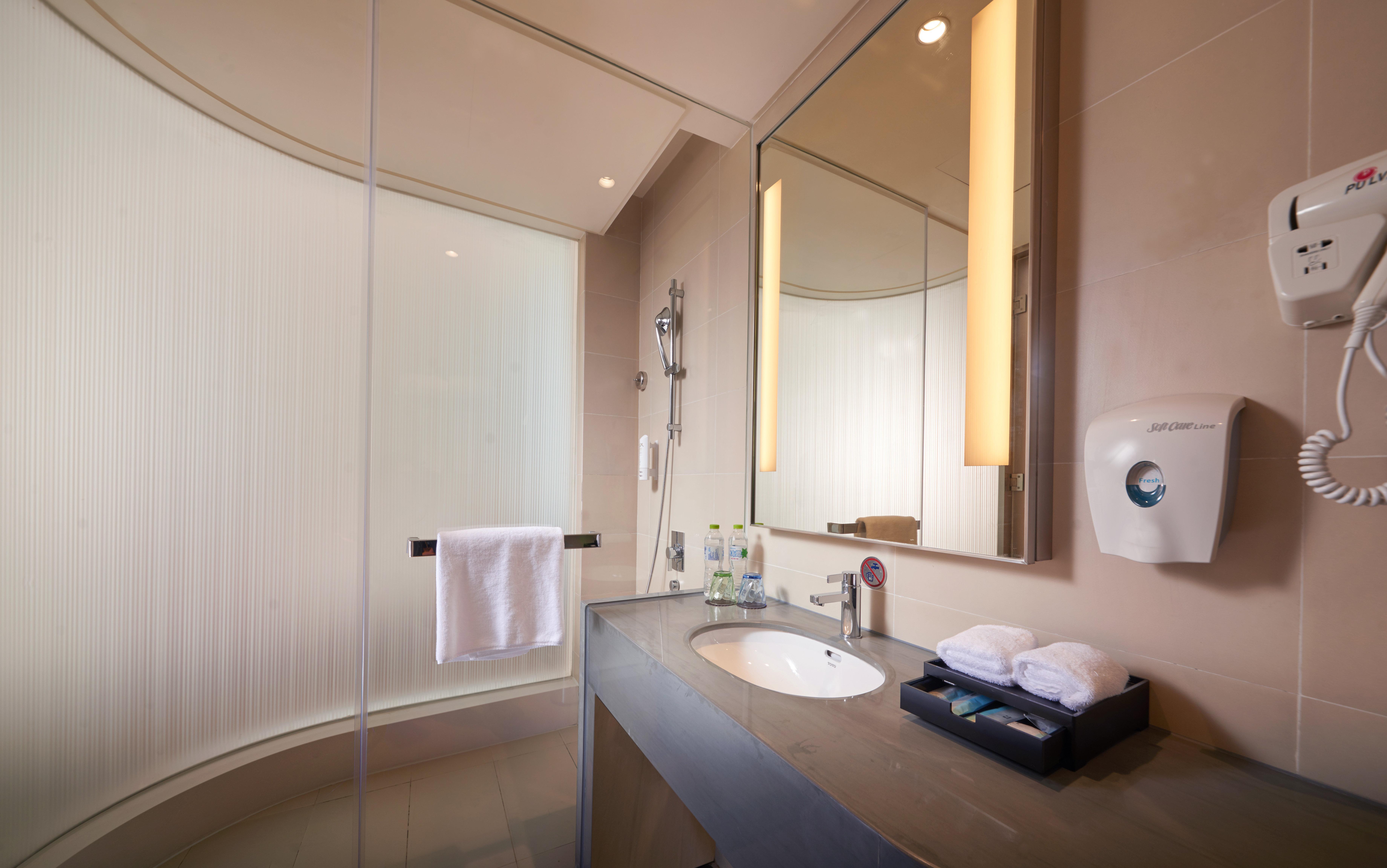Holiday Inn Express Chengdu Huanhuaxi By Ihg-Near Jinsha Site Musem,Near Wuhou Temple Museum,Welcome Drinks,Free Gym,Free Self-Service Laundry 외부 사진