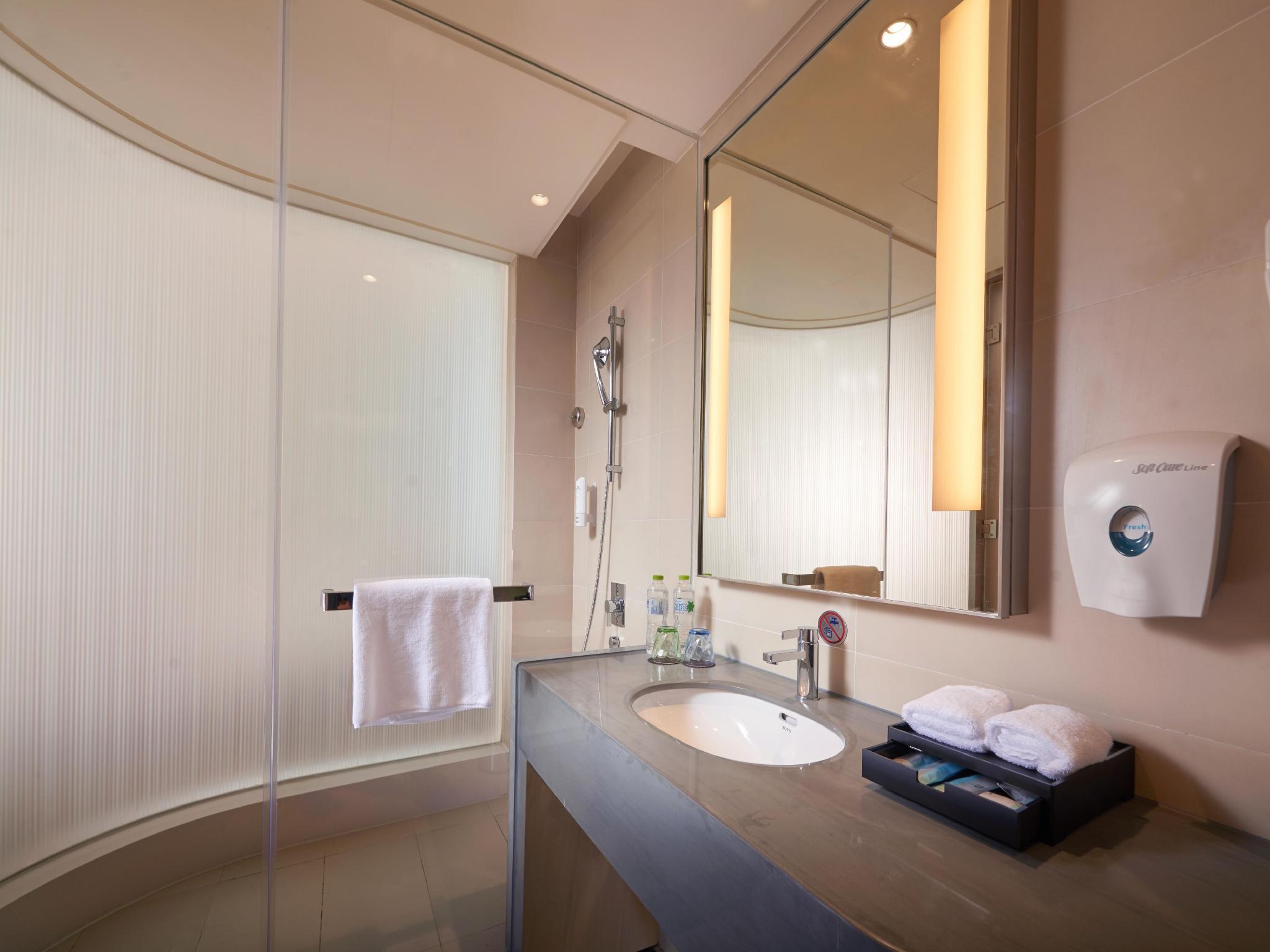 Holiday Inn Express Chengdu Huanhuaxi By Ihg-Near Jinsha Site Musem,Near Wuhou Temple Museum,Welcome Drinks,Free Gym,Free Self-Service Laundry 외부 사진
