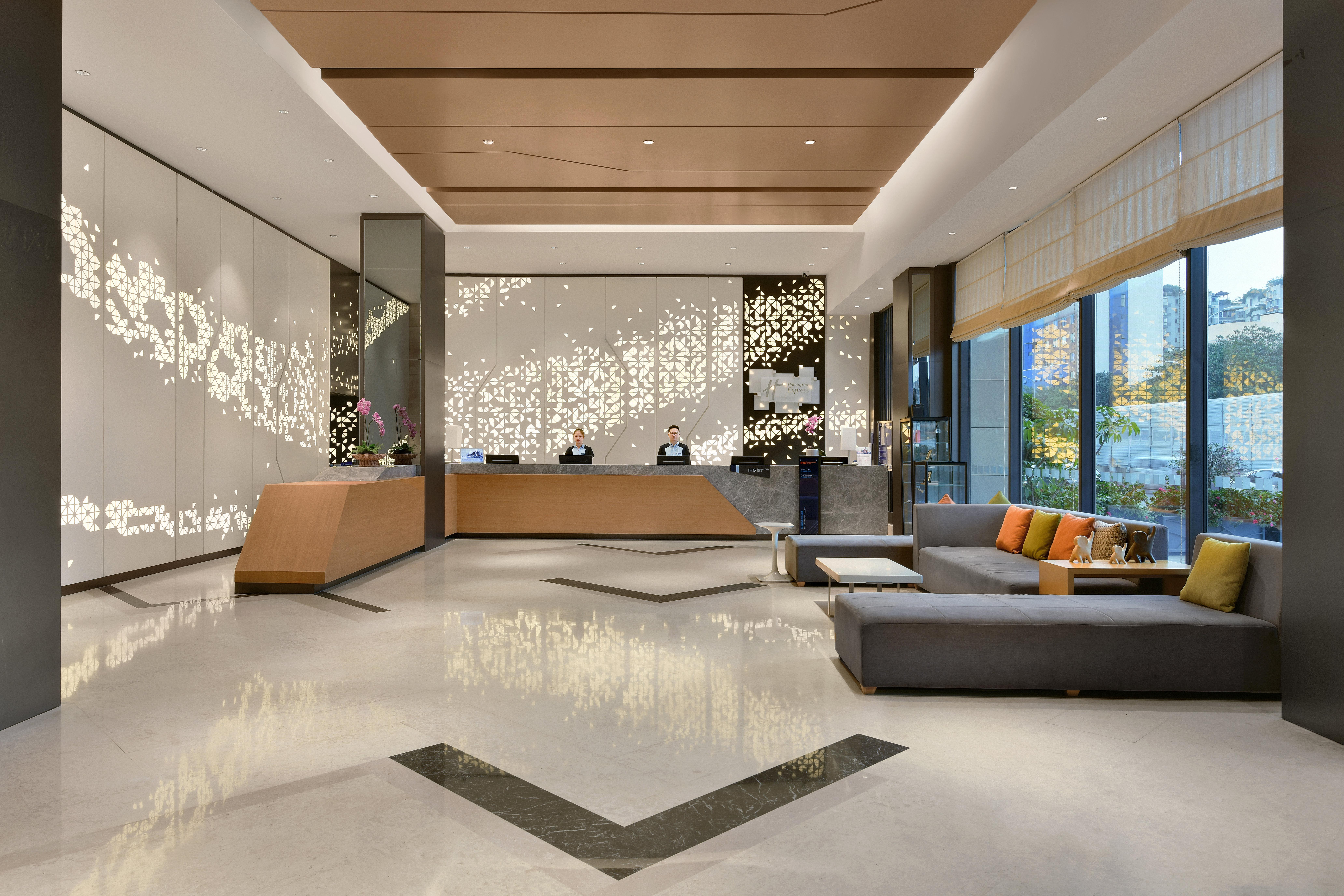 Holiday Inn Express Chengdu Huanhuaxi By Ihg-Near Jinsha Site Musem,Near Wuhou Temple Museum,Welcome Drinks,Free Gym,Free Self-Service Laundry 외부 사진