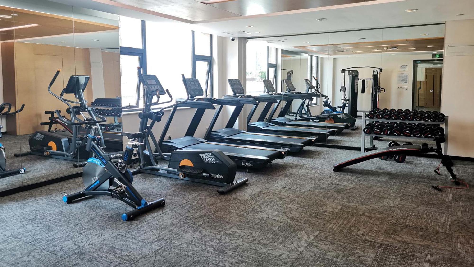 Holiday Inn Express Chengdu Huanhuaxi By Ihg-Near Jinsha Site Musem,Near Wuhou Temple Museum,Welcome Drinks,Free Gym,Free Self-Service Laundry 외부 사진