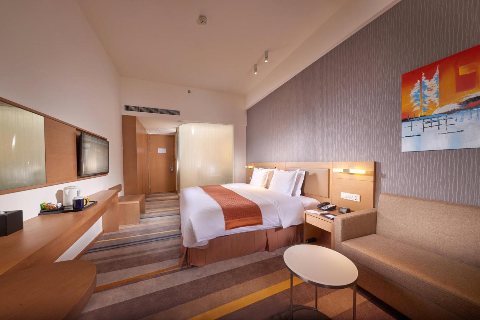 Holiday Inn Express Chengdu Huanhuaxi By Ihg-Near Jinsha Site Musem,Near Wuhou Temple Museum,Welcome Drinks,Free Gym,Free Self-Service Laundry 외부 사진