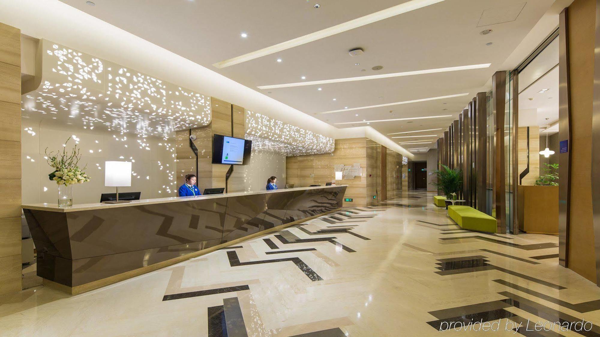 Holiday Inn Express Chengdu Huanhuaxi By Ihg-Near Jinsha Site Musem,Near Wuhou Temple Museum,Welcome Drinks,Free Gym,Free Self-Service Laundry 외부 사진